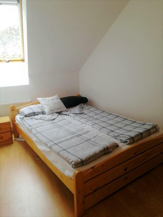 Centrum - A. Apartman Печ Экстерьер фото