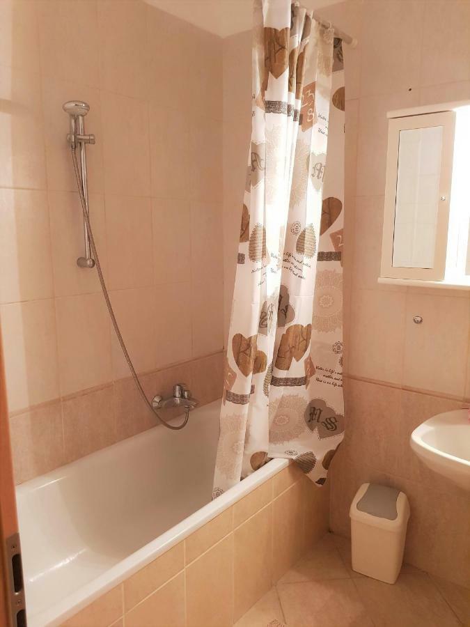 Centrum - A. Apartman Печ Экстерьер фото